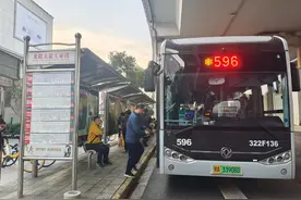 武汉3条公交线路优化调整，解决乘客出行“最后一公里”难题图片