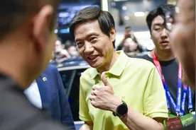 吐槽湃｜雷军回应歌手摇人榜排第一：只说精力有限，不说唱功不行图片