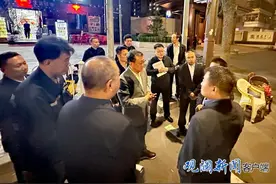刘建勋调研督导群众反映重点区域道路路灯问题图片