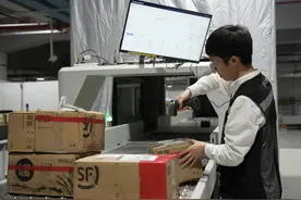杭州空港口岸出口B类快件业务正式开通 首批快件今日顺利通关图片
