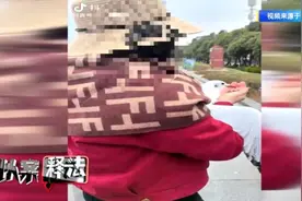 第一次见海鸥，她竟然强抓来抱着喂食！该罚……图片