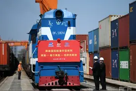 江西开行直达中亚五国班列图片