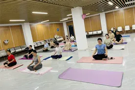 高新区马山街道海兴社区首期青年夜校美育课堂圆满结束图片