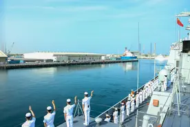 （国际·图文互动）中国海军第44批护航编队结束对阿联酋友好访问图片