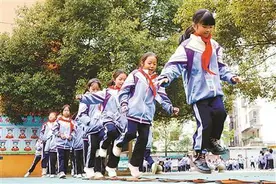 课间十分钟 快乐又轻松图片