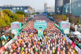 2025苏州马拉松顺利举行图片