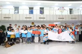 连云港海州：安全出行、禁燃禁放、绿色上网……“联安号”送来假期平安“小锦囊”图片
