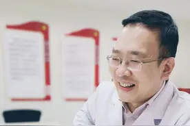 宝宝发烧病情轻重，专家建议家长多留意症状细节图片