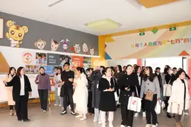 郑州师范学院国培计划2025年研修班到创新大道小学交流图片