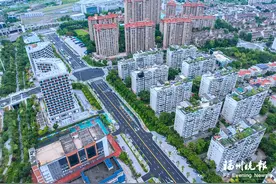 福州新店镇满洋路东段及上柳路通车 “断头路”蝶变“香樟大道”图片