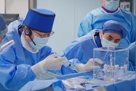 4个月缩小10cm，钇90让巨大肝癌患者得以顺利切除图片