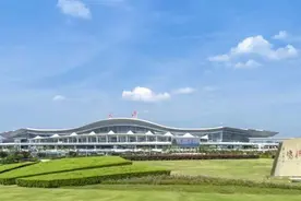 利润总额同比增长357.87%——湖南机场集团领航“蓝天”经济展翅高飞图片