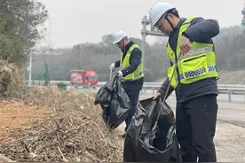 湖北高速提升路域环境打造温馨回家路图片