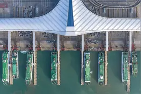 新能源车海南出岛一票难求，三港口至月底船票基本售罄 当地：已增设运力，全负荷运转图片