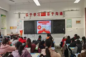 淮北市朝阳小学举办“党是阳光 我是苗”绘画比赛图片