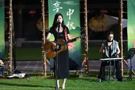 草地音乐会、非遗打铁花……临沂中秋文旅活动再升级图片