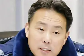 有了“大数据”，还需“大脚板”图片