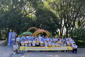 上博、外滩、城隍庙……骑手亲子夏令营花式开启图片