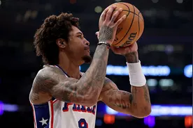 Woj：乌布雷2年1630万美元续约76人图片