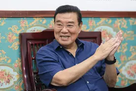 城友圈丨在千岛之国的棉兰，望闻问切“汉语味儿”图片