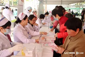 两名17岁女孩确诊乳腺癌 乳腺癌年轻化趋势须警惕图片
