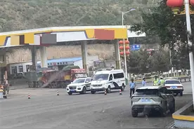 山西朔州一隧道顶部塌方，官方：无人伤亡，道路已封闭图片