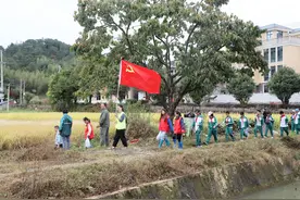 第一次收割稻谷是啥体验？福州50个学生说……图片