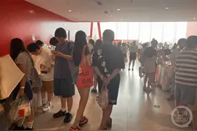 “入坑”花了几千元 为啥年轻人这么喜欢手账图片