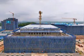 湖北艺术职业学院新校区建设项目工程主体结构全面封顶图片