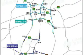 10月15日起请绕行，湖南首个“四改八”高速项目开启半幅封闭施工）图片