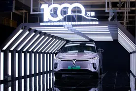 红观2025丨新能源车、燃油车谁将成为主流？图片