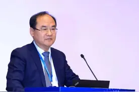 人工智能赋能医疗卫生健康，医学人工智能大会举办图片