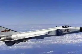 辽宁舰、山东舰、福建舰呼叫81192：甲板已清空，请立即返航图片