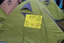 搭火野炊、登山徒步.....中南大户外运动课程上新，学生体验现实版“荒野求生”图片