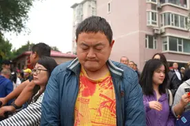 勿忘九一八 | 防空警报响彻沈阳全城 游客震撼落泪图片