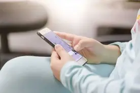 “把手机还给孩子”：如何化挑战为机遇？｜时评图片
