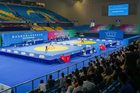 十五运会群众赛事中国式摔跤项目在清远举行图片