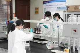 打破“卡脖子”难题，福建“高精尖特”不锈钢如何“炼”成？图片
