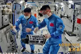 太空巡游192天，专访在太空养鱼的神舟十八号乘组图片