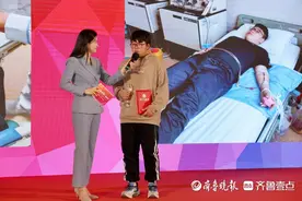 “最美孝心人物”秦浩育：“父亲走了，我要撑起这个家”图片