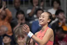 WTA年终总决赛郑钦文首秀将再战萨巴伦卡，她能否“复仇”成功？图片