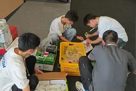 “2024中秋诗会”里的西安志愿者图片