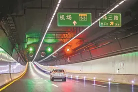 国内海底最大直径盾构隧道妈湾海底隧道通车 道路全长8.05千米，连接前海和大铲湾港区，助力前海片区交通路网优化图片