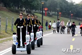 组图｜松雅湖湿地公园：女子巡逻队成流动风景线图片