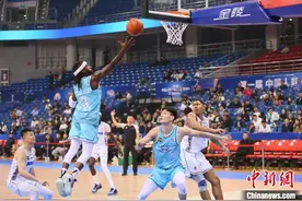 CBA俱乐部杯赛青岛赛区开赛 北京北汽收获开门红图片