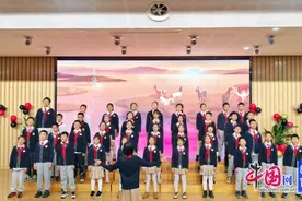 童心璀璨，艺启未来 天府六小开展艺术周之班级合唱展演活动图片