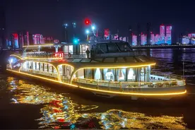 武汉两江游览粤汉码头，今起停航！图片