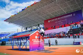 中国队获得消防世锦赛男子消防4×100米接力赛冠军图片