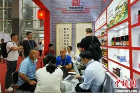 广交会观察：中华老字号创新“圈粉”外商图片