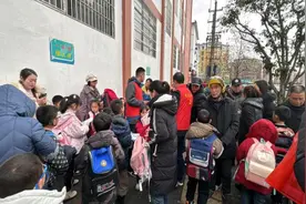 出行路上一小步，文明交通一大步图片